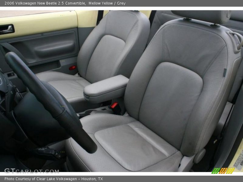 Mellow Yellow / Grey 2006 Volkswagen New Beetle 2.5 Convertible