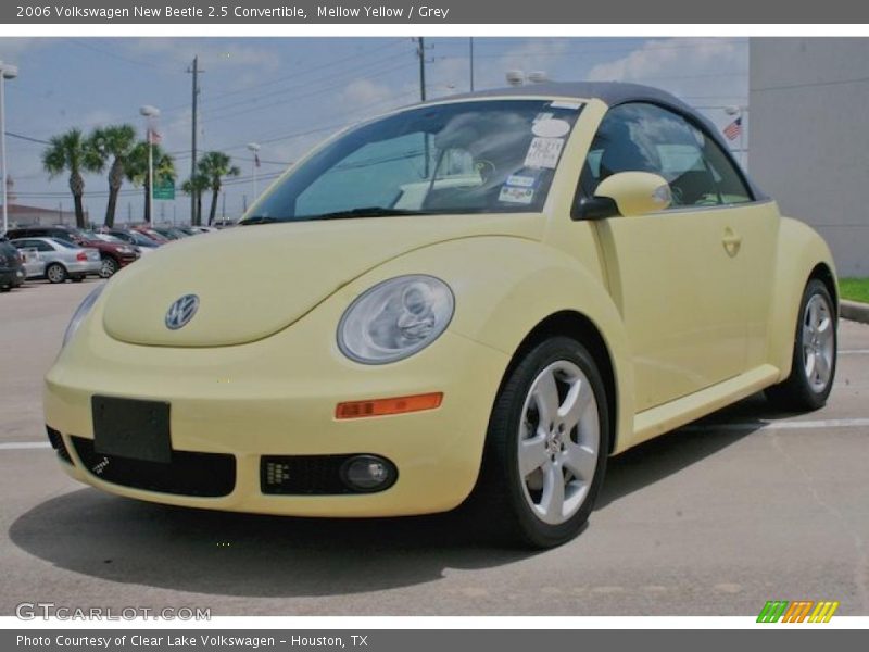 Mellow Yellow / Grey 2006 Volkswagen New Beetle 2.5 Convertible