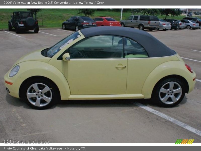 Mellow Yellow / Grey 2006 Volkswagen New Beetle 2.5 Convertible