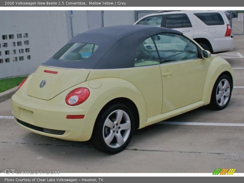 Mellow Yellow / Grey 2006 Volkswagen New Beetle 2.5 Convertible