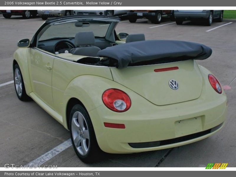 Mellow Yellow / Grey 2006 Volkswagen New Beetle 2.5 Convertible