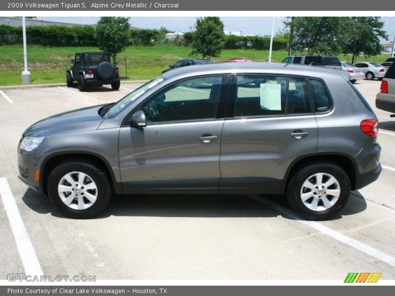 Alpine Grey Metallic / Charcoal 2009 Volkswagen Tiguan S