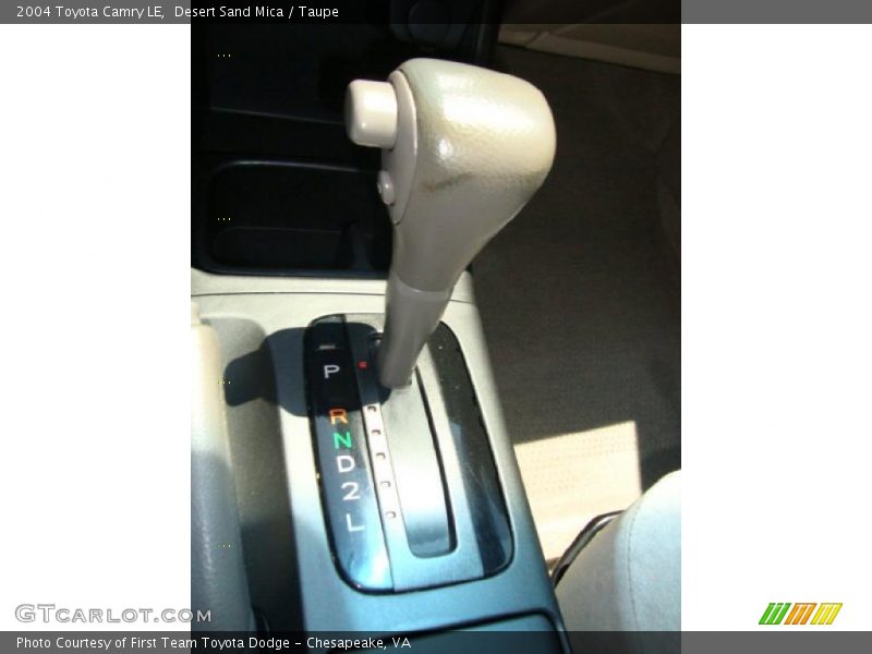 Desert Sand Mica / Taupe 2004 Toyota Camry LE