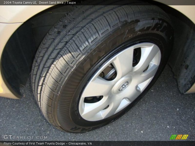 Desert Sand Mica / Taupe 2004 Toyota Camry LE
