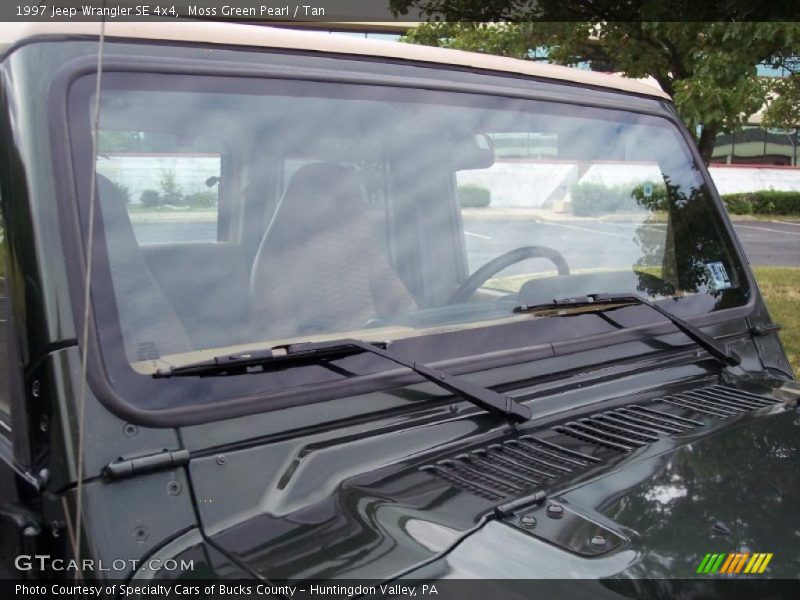 Moss Green Pearl / Tan 1997 Jeep Wrangler SE 4x4