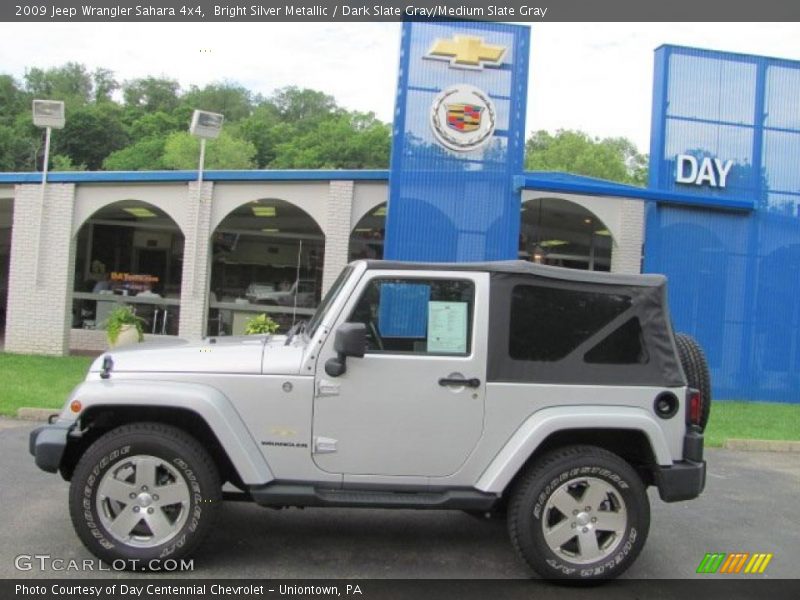 Bright Silver Metallic / Dark Slate Gray/Medium Slate Gray 2009 Jeep Wrangler Sahara 4x4