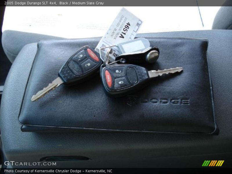Black / Medium Slate Gray 2005 Dodge Durango SLT 4x4