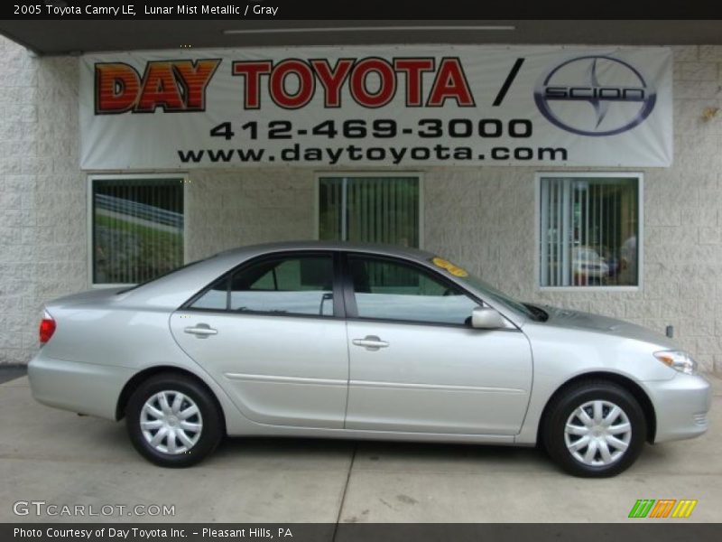 Lunar Mist Metallic / Gray 2005 Toyota Camry LE