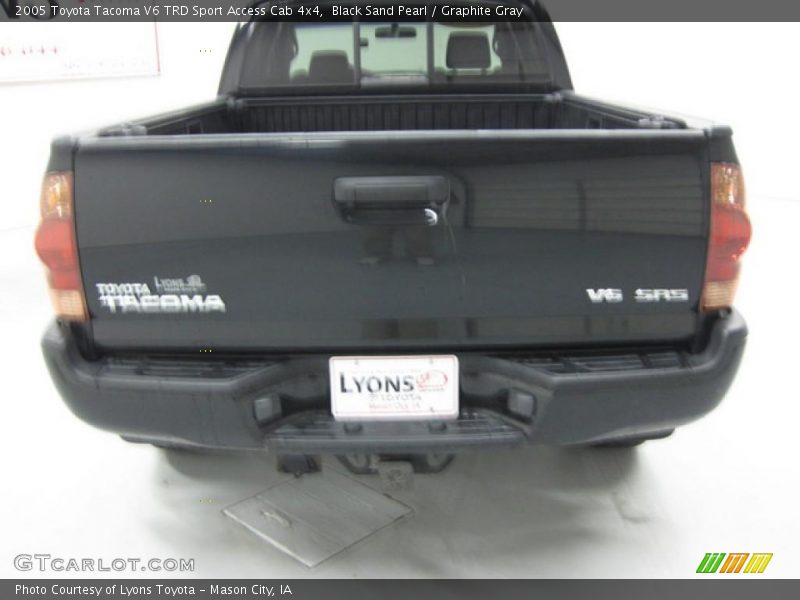 Black Sand Pearl / Graphite Gray 2005 Toyota Tacoma V6 TRD Sport Access Cab 4x4