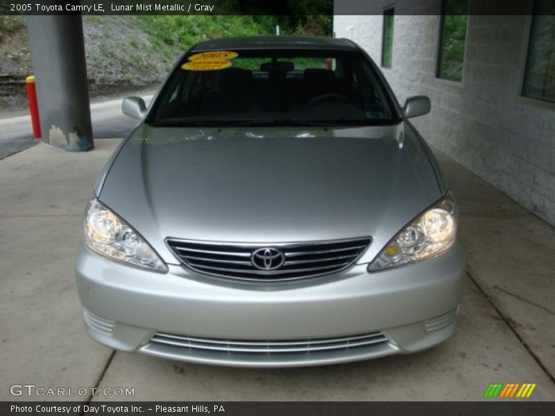 Lunar Mist Metallic / Gray 2005 Toyota Camry LE