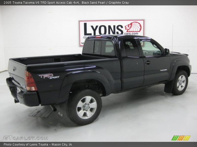 Black Sand Pearl / Graphite Gray 2005 Toyota Tacoma V6 TRD Sport Access Cab 4x4
