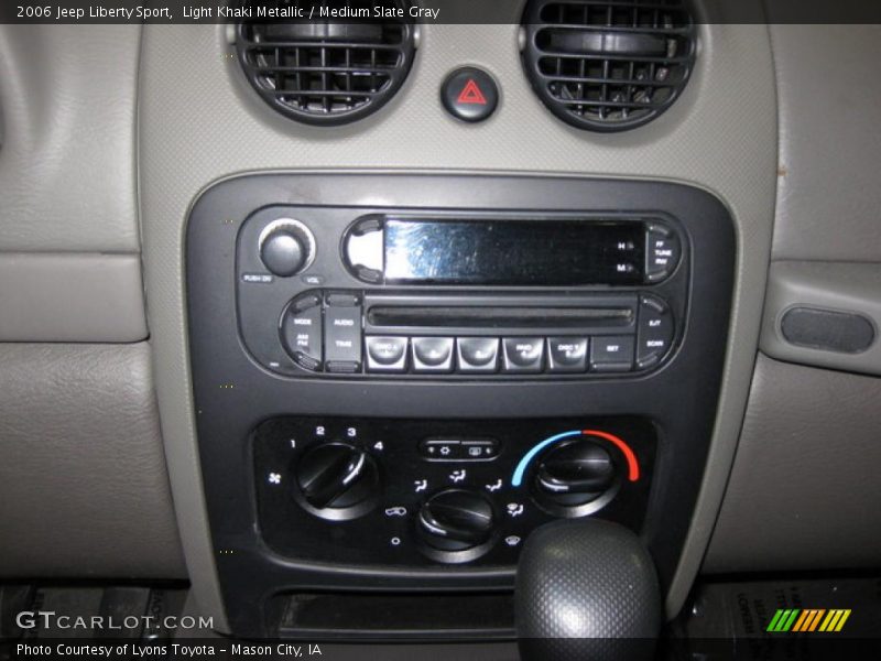Light Khaki Metallic / Medium Slate Gray 2006 Jeep Liberty Sport