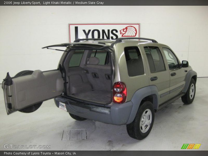 Light Khaki Metallic / Medium Slate Gray 2006 Jeep Liberty Sport