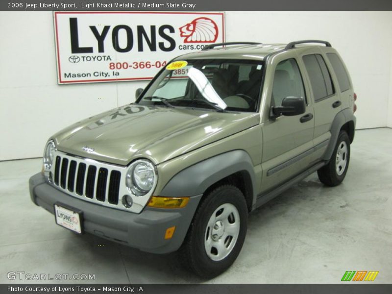 Light Khaki Metallic / Medium Slate Gray 2006 Jeep Liberty Sport