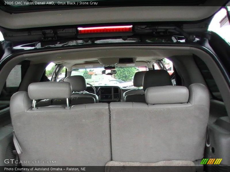 Onyx Black / Stone Gray 2006 GMC Yukon Denali AWD