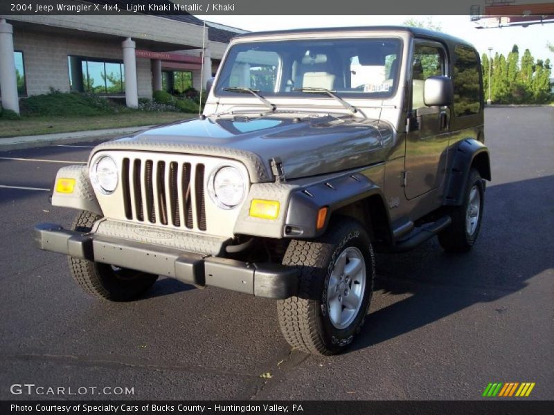 Light Khaki Metallic / Khaki 2004 Jeep Wrangler X 4x4