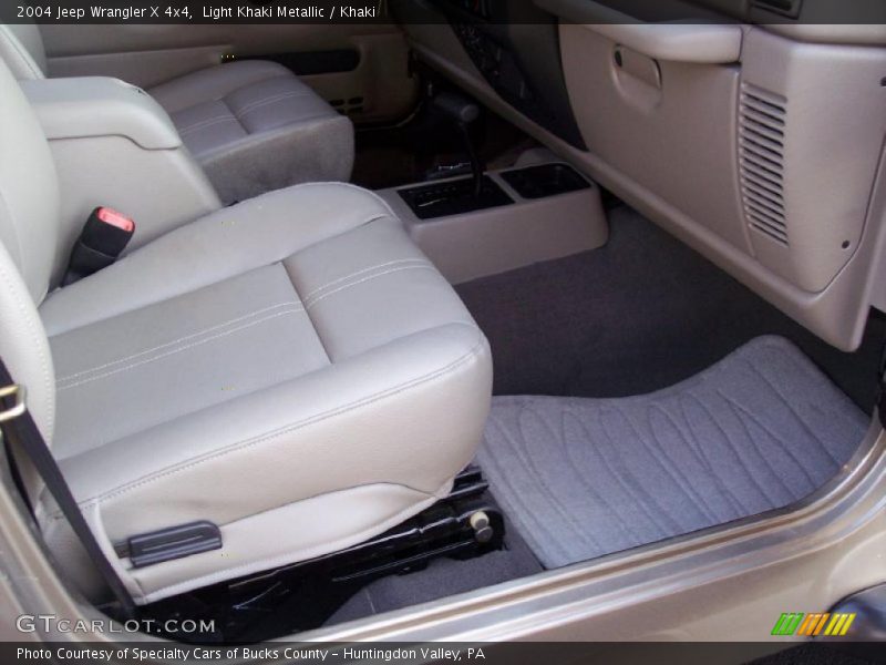 Light Khaki Metallic / Khaki 2004 Jeep Wrangler X 4x4