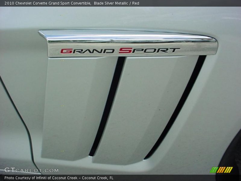 Blade Silver Metallic / Red 2010 Chevrolet Corvette Grand Sport Convertible