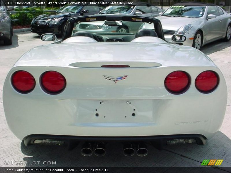 Blade Silver Metallic / Red 2010 Chevrolet Corvette Grand Sport Convertible