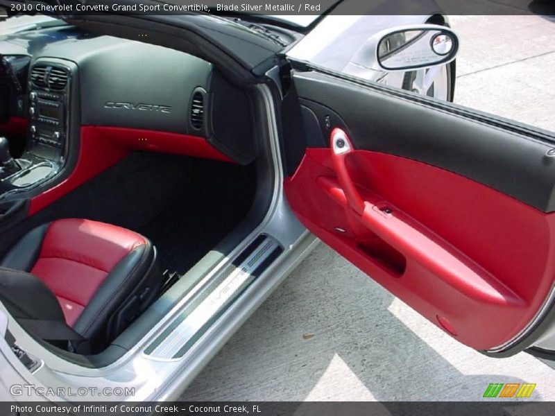 Blade Silver Metallic / Red 2010 Chevrolet Corvette Grand Sport Convertible