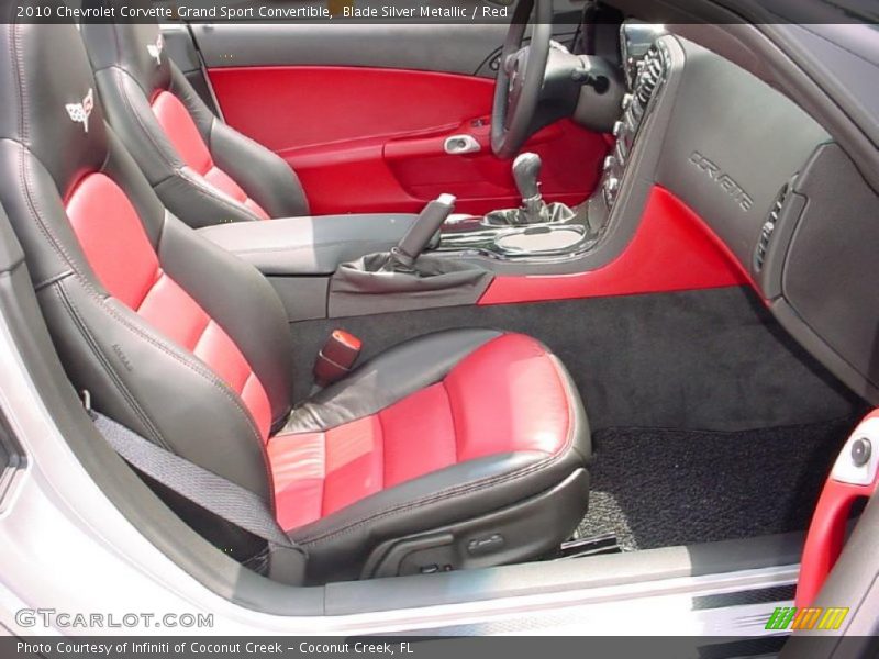 Blade Silver Metallic / Red 2010 Chevrolet Corvette Grand Sport Convertible