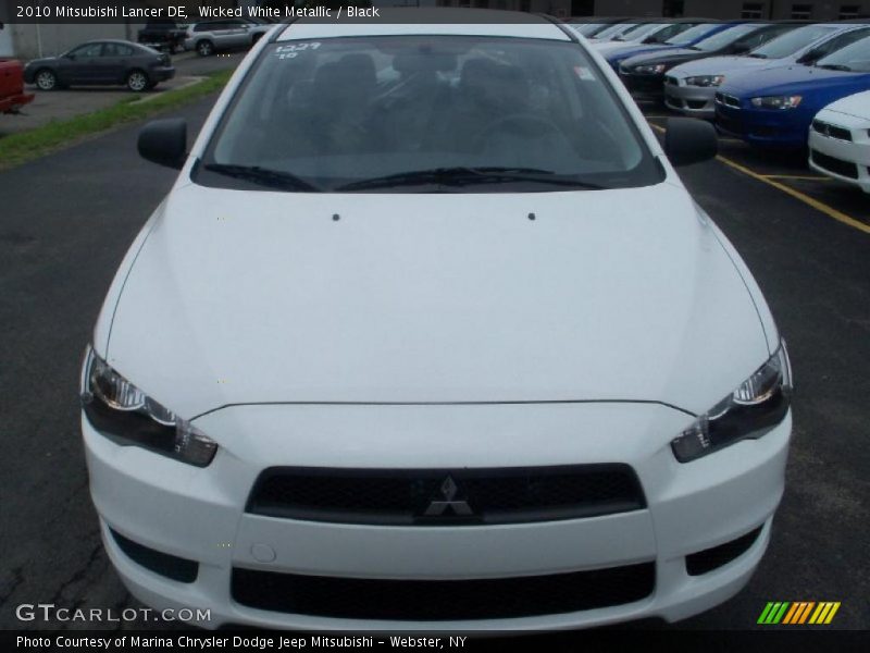 Wicked White Metallic / Black 2010 Mitsubishi Lancer DE