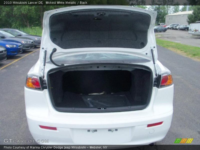 Wicked White Metallic / Black 2010 Mitsubishi Lancer DE