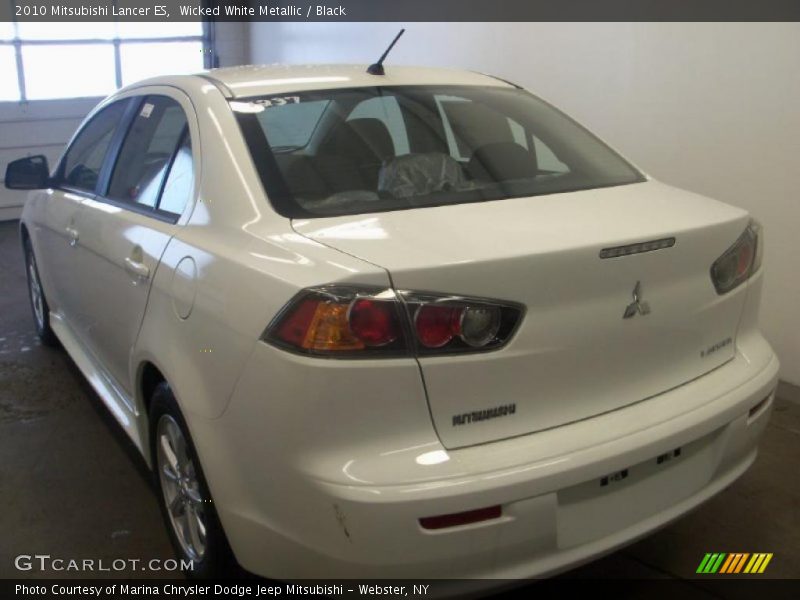 Wicked White Metallic / Black 2010 Mitsubishi Lancer ES