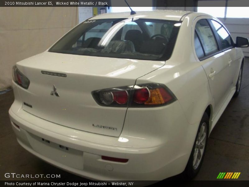 Wicked White Metallic / Black 2010 Mitsubishi Lancer ES