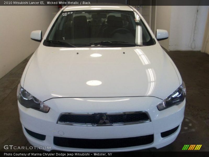 Wicked White Metallic / Black 2010 Mitsubishi Lancer ES