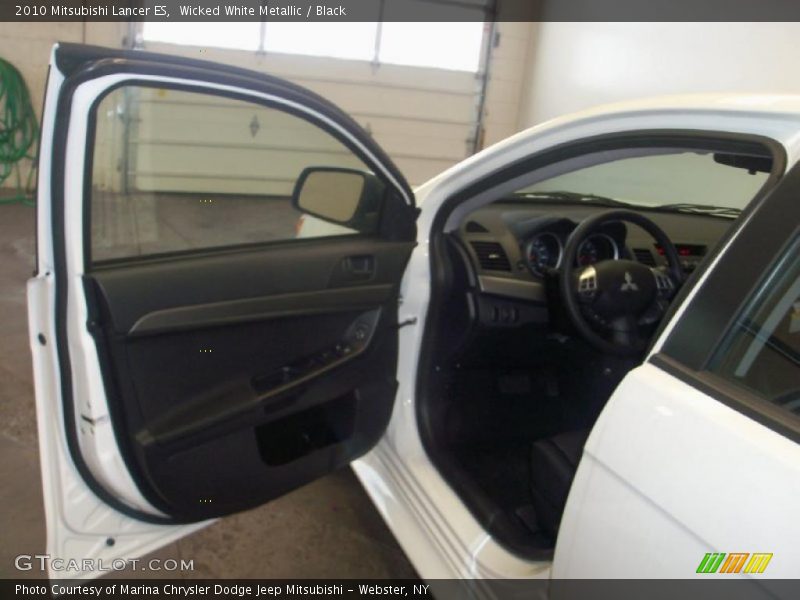 Wicked White Metallic / Black 2010 Mitsubishi Lancer ES
