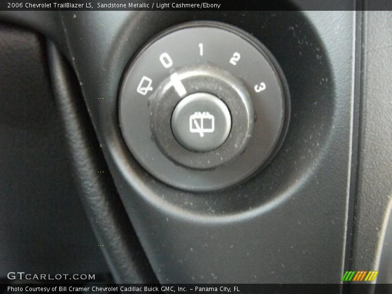 Sandstone Metallic / Light Cashmere/Ebony 2006 Chevrolet TrailBlazer LS