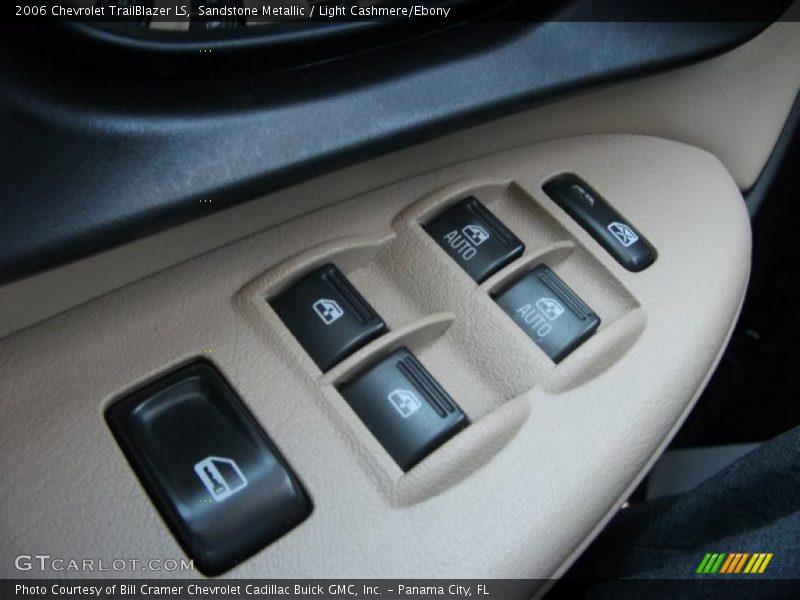Sandstone Metallic / Light Cashmere/Ebony 2006 Chevrolet TrailBlazer LS