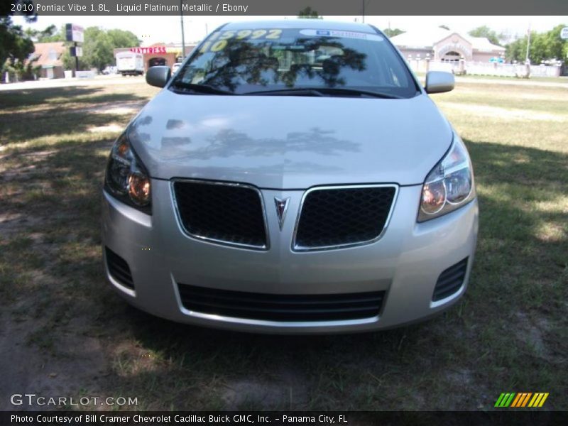 Liquid Platinum Metallic / Ebony 2010 Pontiac Vibe 1.8L