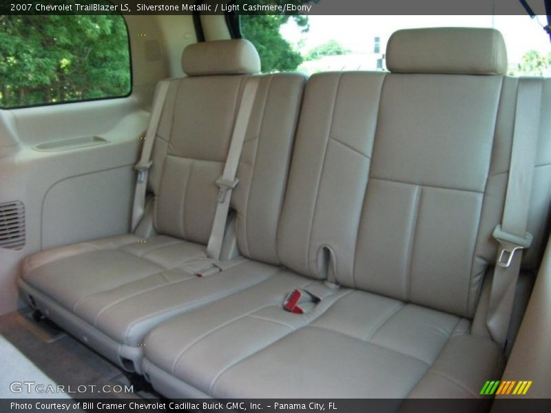 Silverstone Metallic / Light Cashmere/Ebony 2007 Chevrolet TrailBlazer LS