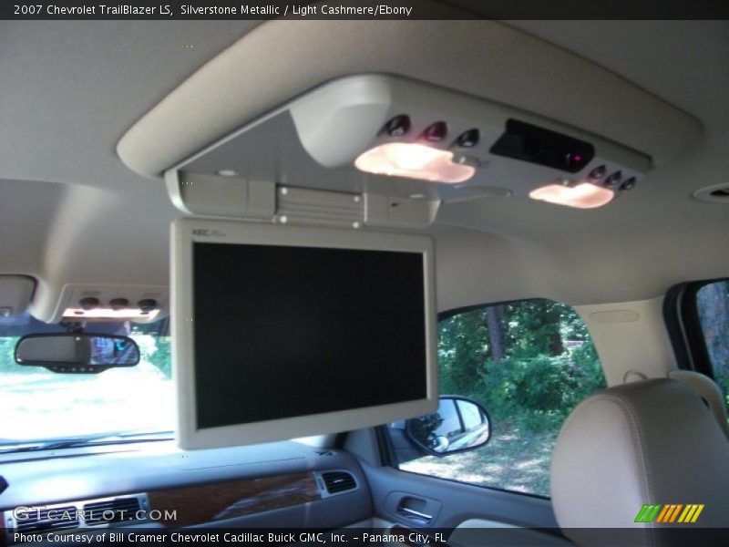 Silverstone Metallic / Light Cashmere/Ebony 2007 Chevrolet TrailBlazer LS