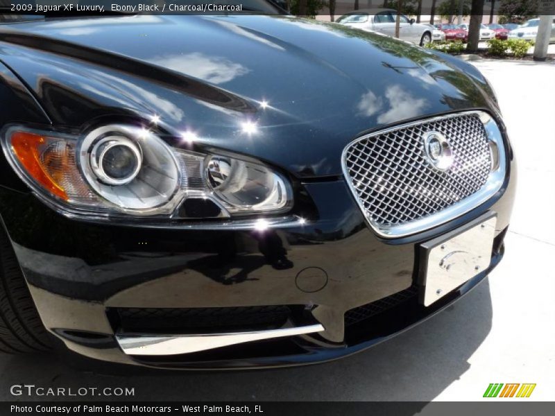 Ebony Black / Charcoal/Charcoal 2009 Jaguar XF Luxury