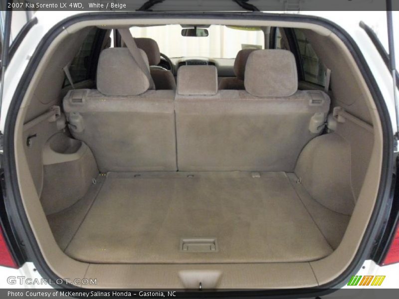 White / Beige 2007 Kia Sorento LX 4WD