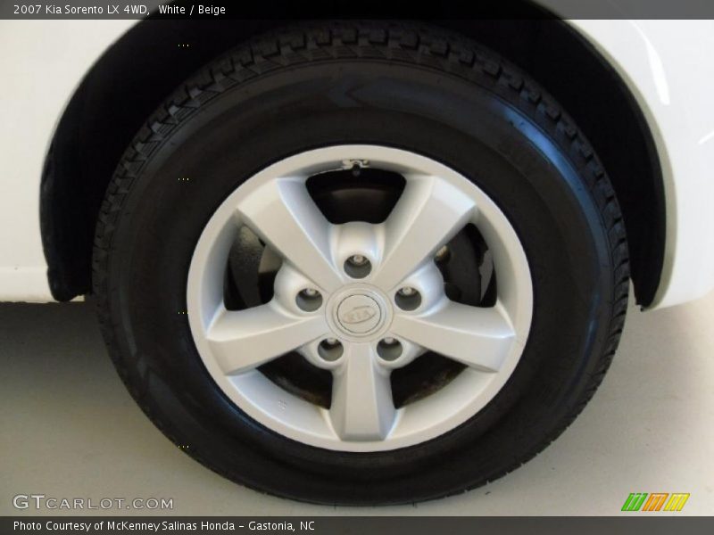 White / Beige 2007 Kia Sorento LX 4WD