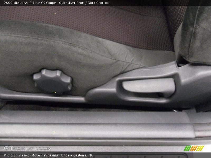 Quicksilver Pearl / Dark Charcoal 2009 Mitsubishi Eclipse GS Coupe
