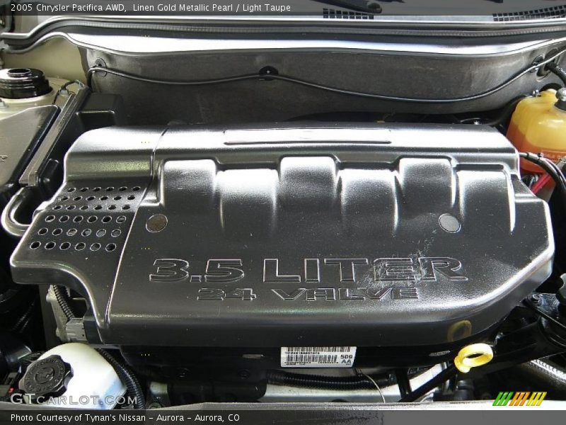 Linen Gold Metallic Pearl / Light Taupe 2005 Chrysler Pacifica AWD