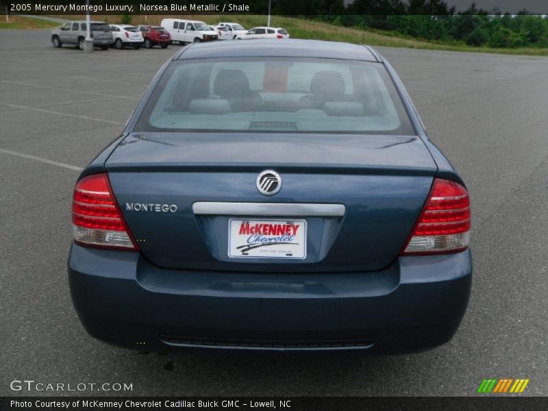 Norsea Blue Metallic / Shale 2005 Mercury Montego Luxury