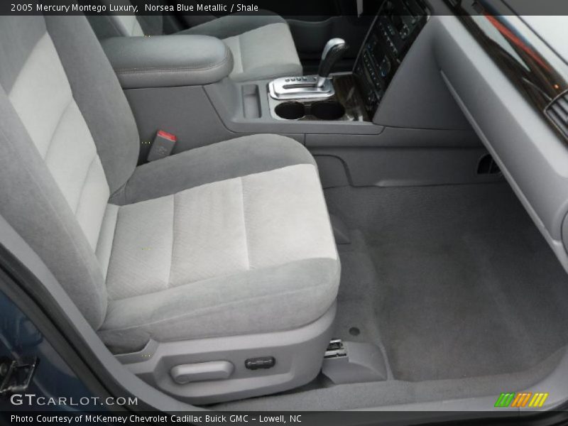 Norsea Blue Metallic / Shale 2005 Mercury Montego Luxury