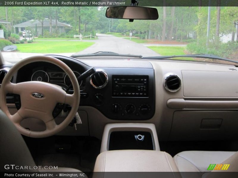 Redfire Metallic / Medium Parchment 2006 Ford Expedition XLT 4x4