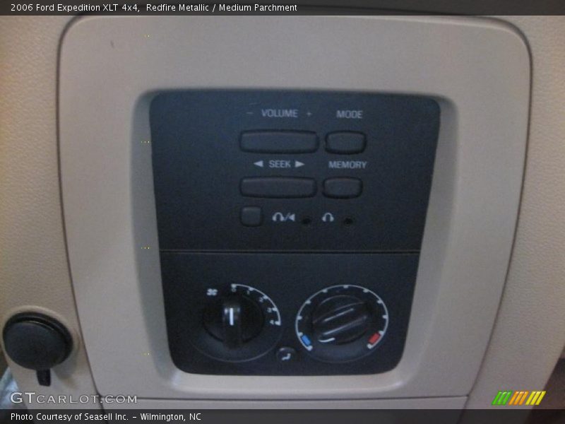 Redfire Metallic / Medium Parchment 2006 Ford Expedition XLT 4x4
