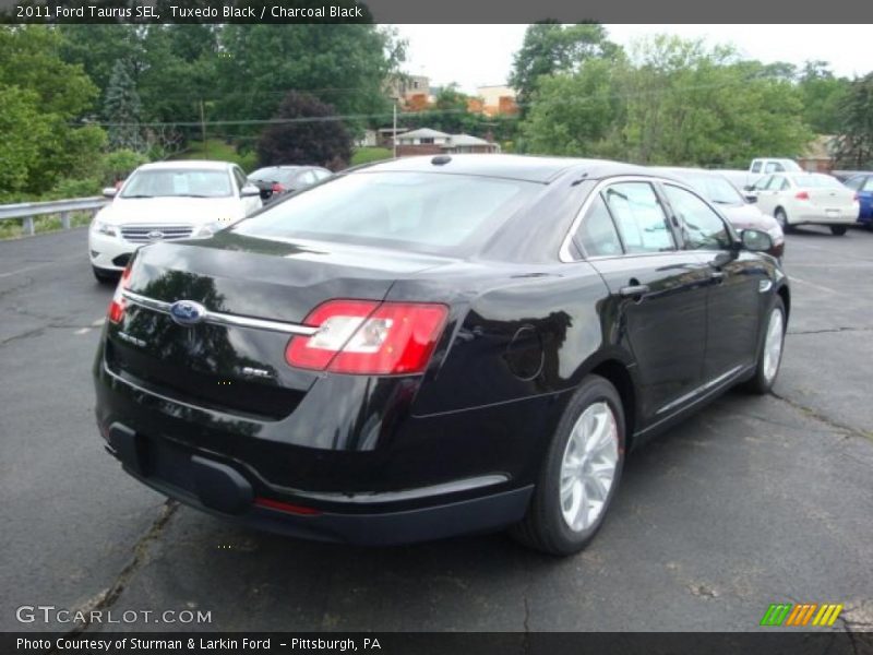 Tuxedo Black / Charcoal Black 2011 Ford Taurus SEL