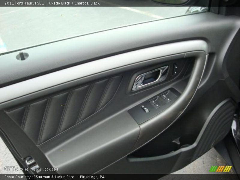Tuxedo Black / Charcoal Black 2011 Ford Taurus SEL