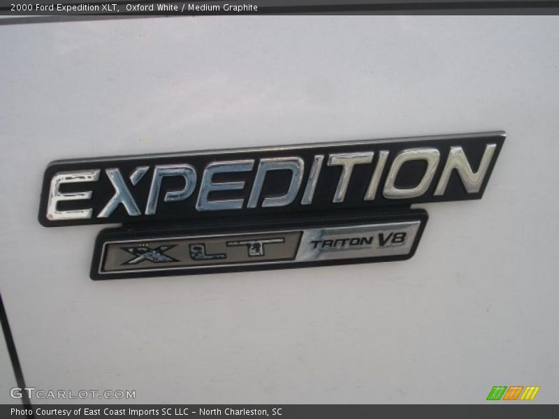 Oxford White / Medium Graphite 2000 Ford Expedition XLT