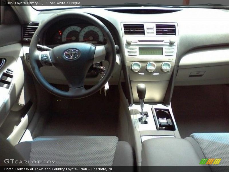 Super White / Bisque 2009 Toyota Camry SE
