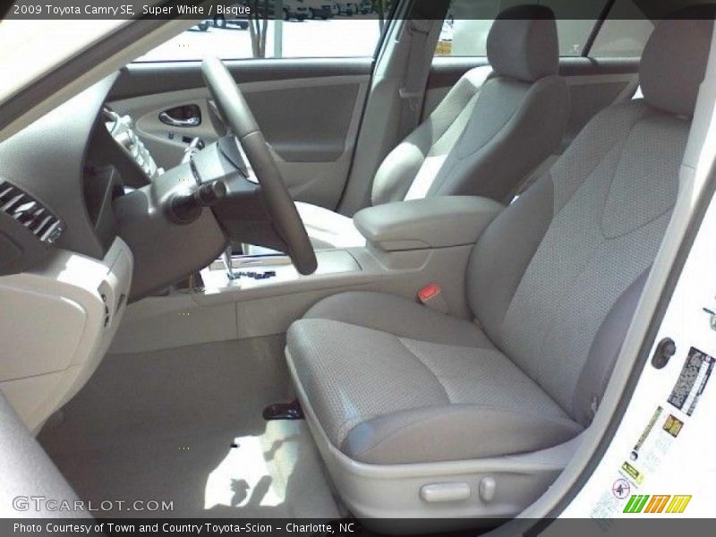 Super White / Bisque 2009 Toyota Camry SE